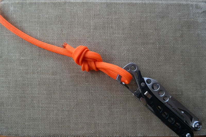 Illustration for article titled Knot Tying Process Images